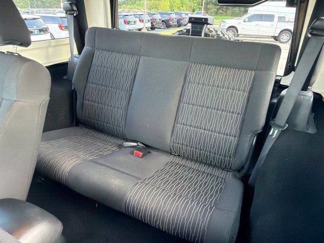 Used 2011 Jeep Wrangler Rubicon w/ Call of Duty Group AWD/4WD image 14