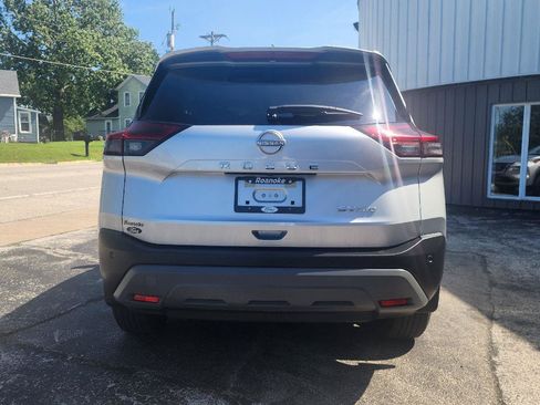 Used 2023 Nissan Rogue SV AWD/4WD image 6