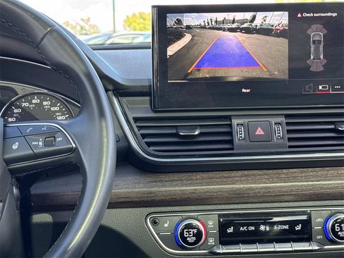 Used 2021 Audi Q5 2.0T Premium w/ Convenience Package image 7
