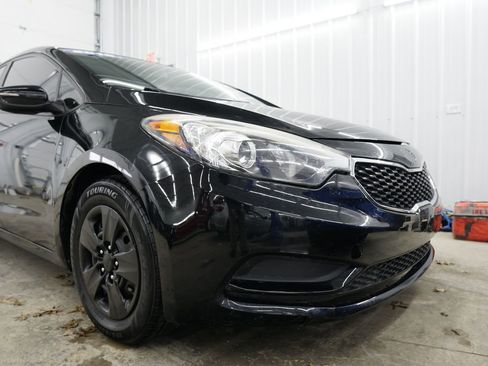 Used 2016 Kia Forte LX image 3