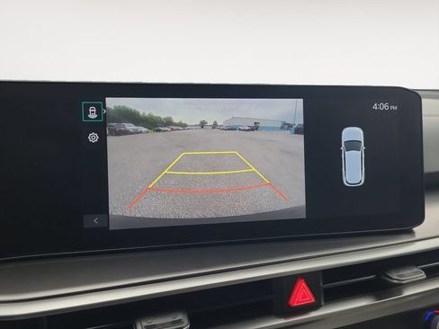 Used 2025 Kia Sorento S FWD image 23