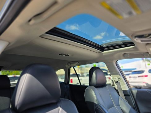 Used 2022 Subaru Outback Limited image 12