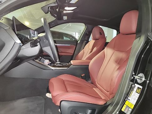 Used 2023 BMW i4 eDrive40 w/ Premium Package RWD image 2