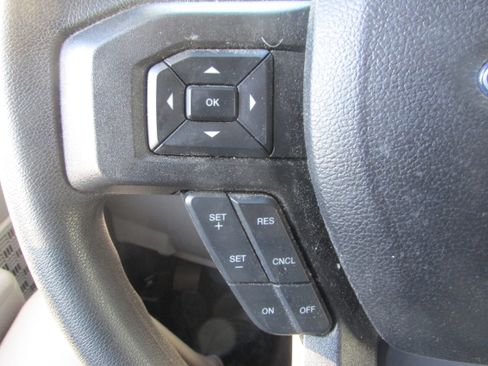 Used 2024 Ford E-350 and Econoline 350 Super Duty w/ Power Windows & Locks Group image 28