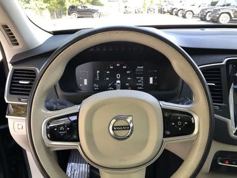 Used 2019 Volvo XC90 T5 Momentum w/ Protection Package Premier FWD image 21