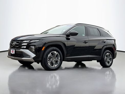 Used 2025 Hyundai Tucson Blue image 13