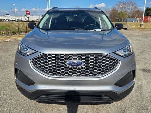 Used 2024 Ford Edge SE AWD/4WD image 2