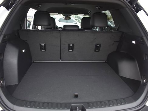 New 2026 Chevrolet Equinox LT w/ Convenience Package II image 18