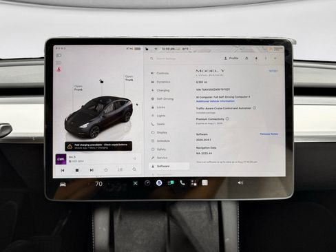 Used 2024 Tesla Model Y Long Range RWD image 10