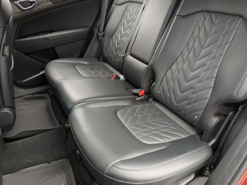 Certified 2024 Kia Sportage X-Line w/ X-Line Premium Package AWD/4WD image 24