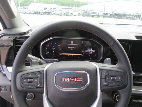 New 2026 GMC Sierra 1500 SLT w/ SLT Premium Plus Package AWD/4WD image 16