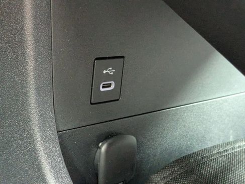 New 2026 Toyota C-HR AWD/4WD image 19