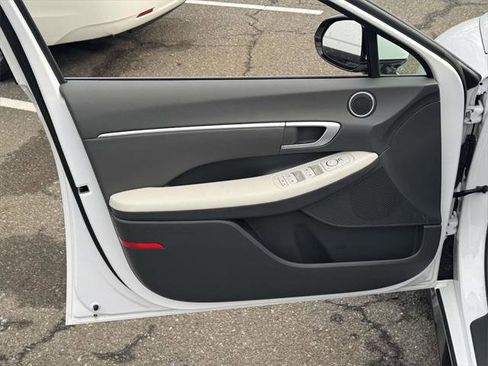 Certified 2025 Hyundai Sonata SEL image 15