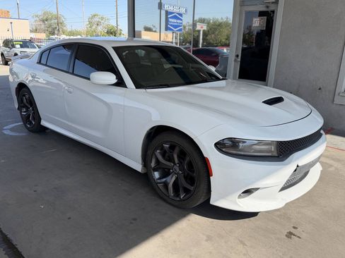 Used 2019 Dodge Charger GT RWD image 2