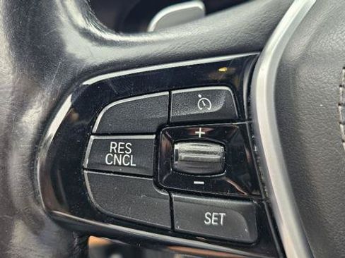 Used 2019 BMW 530e xDrive w/ Convenience Package AWD/4WD image 16