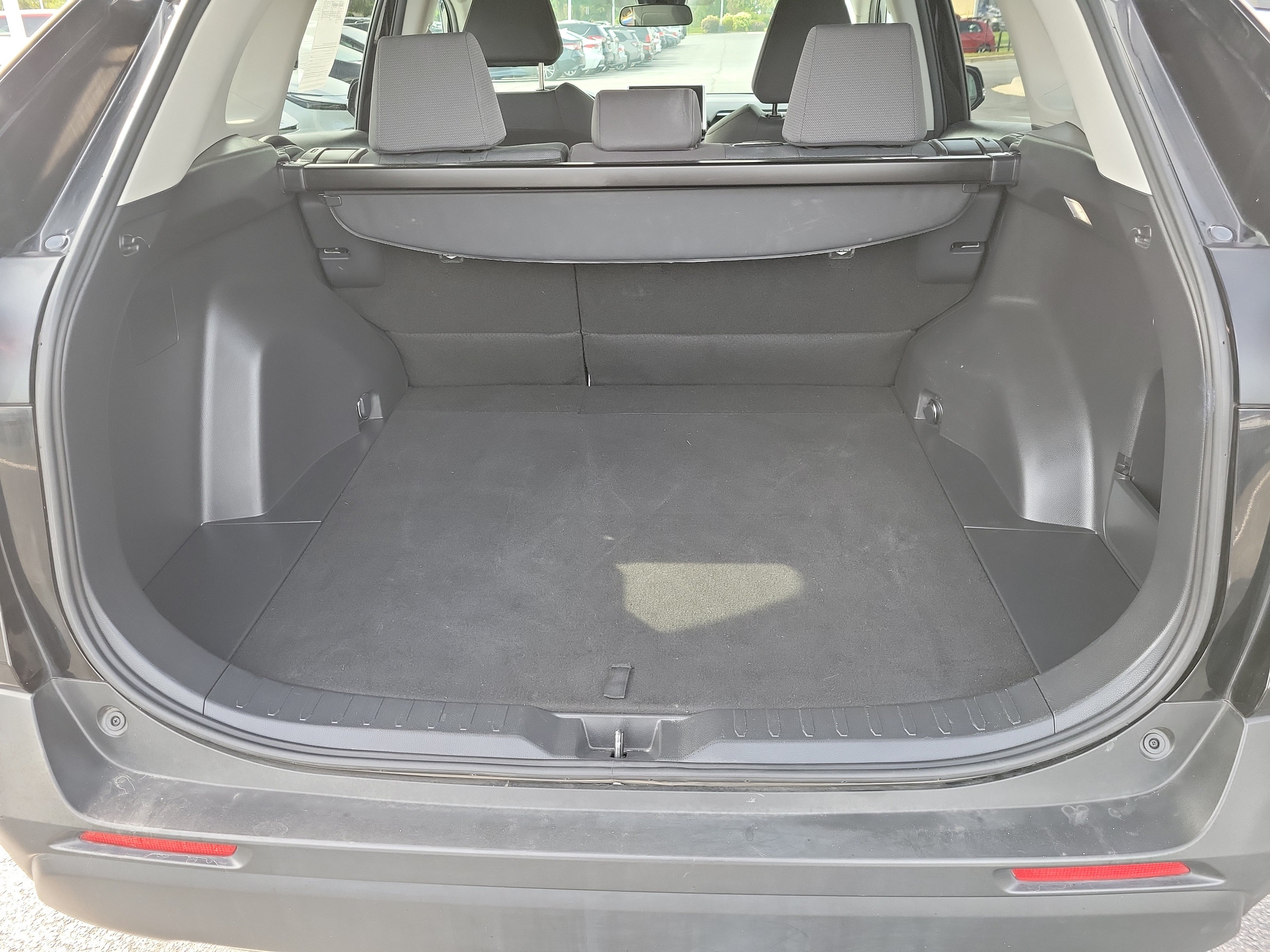 Certified 2025 Toyota RAV4 XLE AWD/4WD image 10