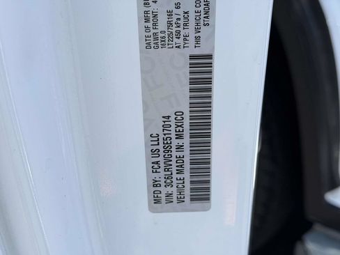 Used 2025 RAM ProMaster 2500 w/ U-Haul Equipment Group FWD image 23