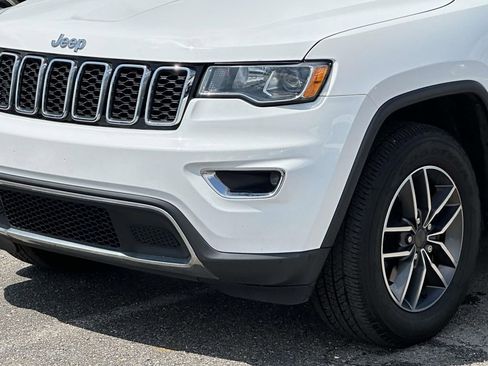 Used 2019 Jeep Grand Cherokee Limited AWD/4WD image 8