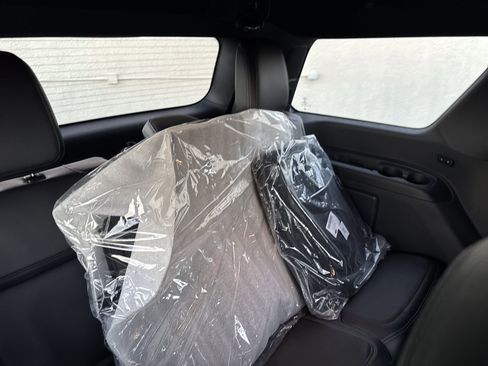 New 2025 Ford Expedition Platinum w/ Stealth Performance Package image 12