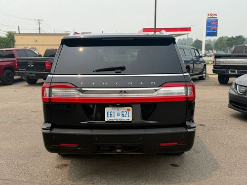Used 2021 Lincoln Navigator L Reserve AWD/4WD image 4
