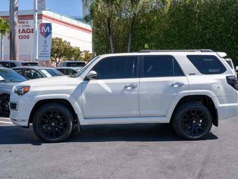 Used 2022 Toyota 4Runner Limited image 8