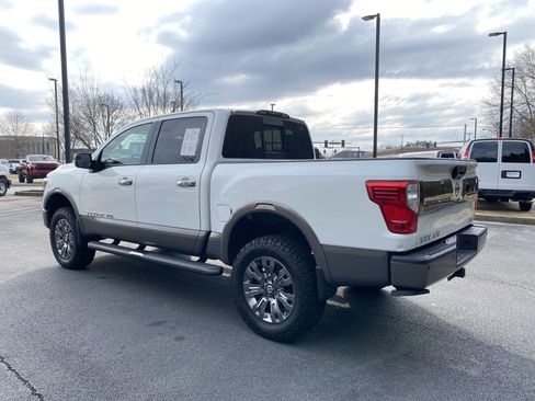 Used 2018 Nissan Titan Platinum Reserve image 8