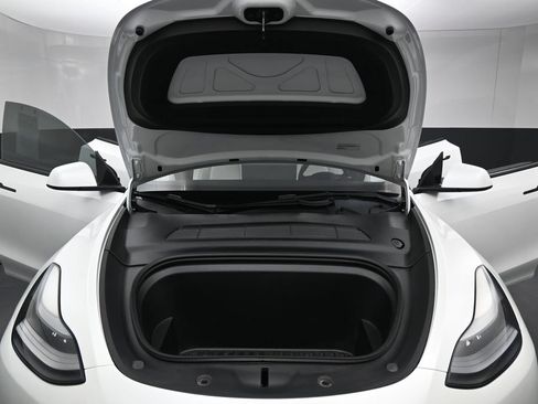 Used 2022 Tesla Model Y Performance AWD/4WD image 37