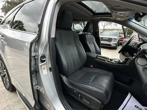 Used 2018 Lexus RX 350L FWD image 32