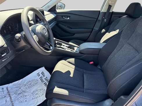 Used 2023 Honda Accord EX image 9