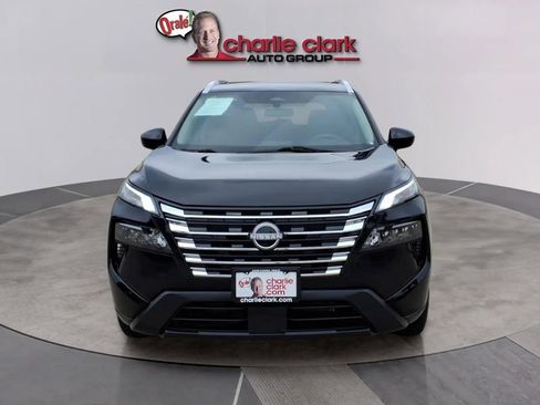 Used 2024 Nissan Rogue SV w/ SV Premium Package FWD image 8