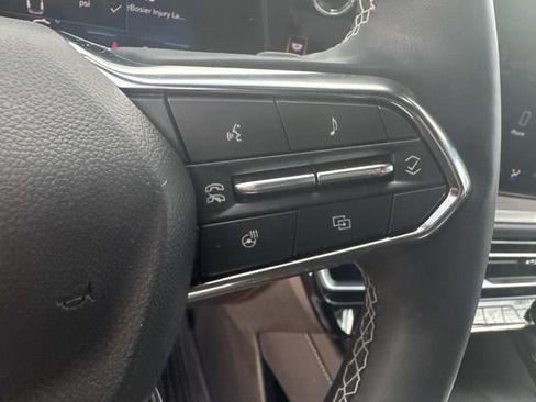 Used 2024 Chevrolet Traverse LT w/ LPO, Floor Liner Package FWD image 34