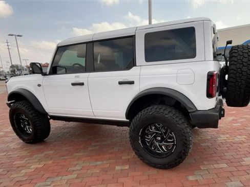 Used 2022 Ford Bronco Wildtrak image 7