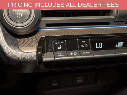Used 2024 Toyota Prius XLE FWD image 13