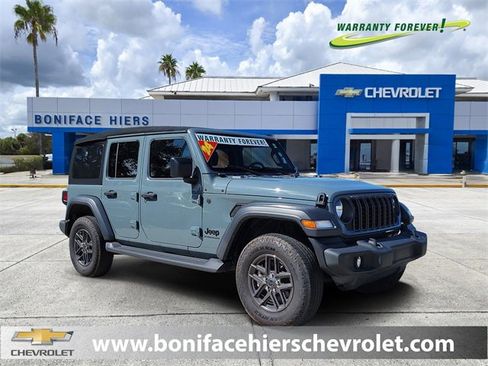 Used 2024 Jeep Wrangler Sport S image 1