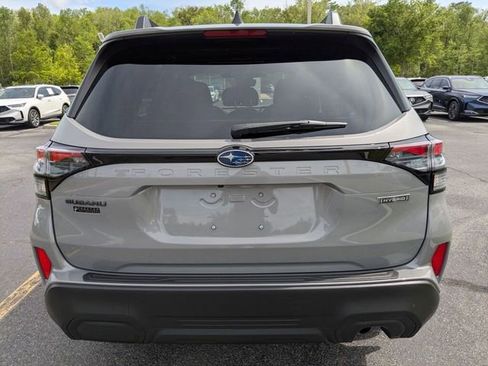 Used 2025 Subaru Forester Premium w/ Protection Package (1PH) AWD/4WD image 9