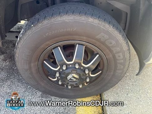 Used 2024 RAM 3500 Tradesman w/ Chrome Appearance Group AWD/4WD image 7