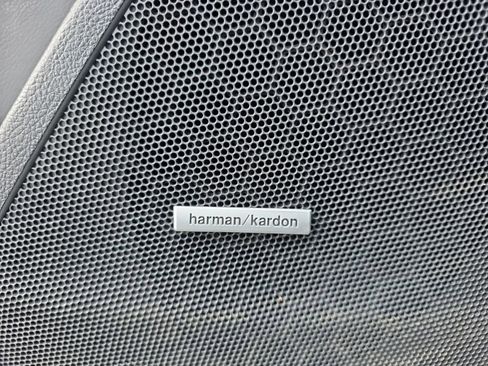 Used 2017 Subaru Forester 2.5i Limited w/ Popular Package #2 image 19