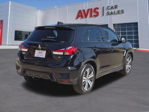 Used 2025 Mitsubishi Outlander Sport SE AWD/4WD image 6