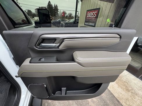 Used 2024 Chevrolet Silverado 2500 ZR2 w/ ZR2 Bison Edition image 48