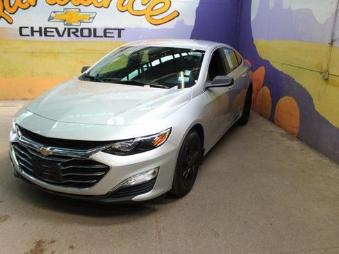 Used 2020 Chevrolet Malibu LS image 4