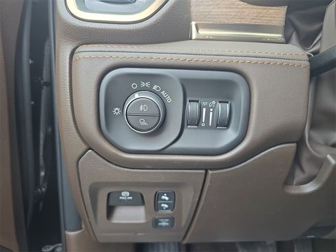 New 2026 RAM 1500 Limited image 24