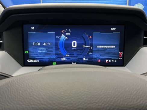 New 2027 Chevrolet Bolt RS w/ Technology Package FWD image 17