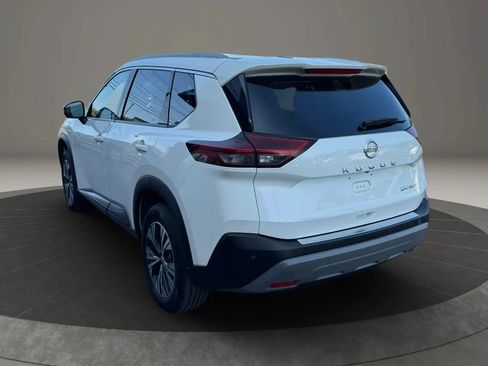 Used 2021 Nissan Rogue SV w/ Premium Package AWD/4WD image 6