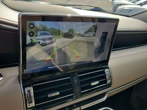 Certified 2024 Lincoln Navigator L Reserve AWD/4WD image 34