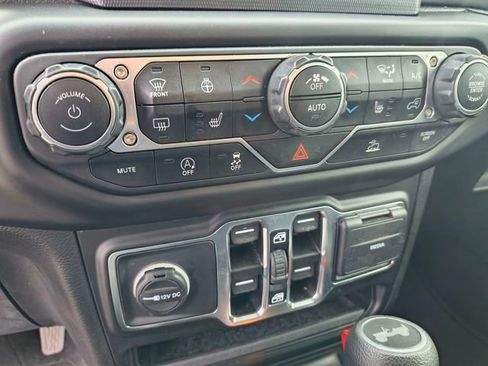 Used 2021 Jeep Wrangler Unlimited Willys image 20