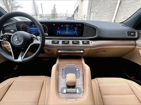 New 2026 Mercedes-Benz GLE 580 4MATIC image 5