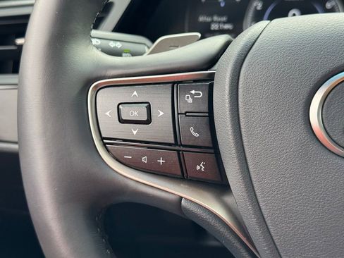 Certified 2024 Lexus ES 350 w/ Premium Package image 29