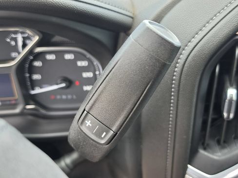 Used 2022 GMC Sierra 1500 SLT w/ SLT Convenience Package AWD/4WD image 25