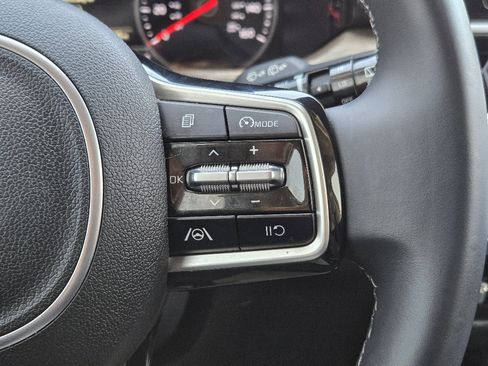 Certified 2022 Kia Sorento S image 28