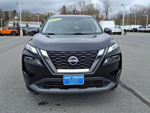 Used 2023 Nissan Rogue S AWD/4WD image 2